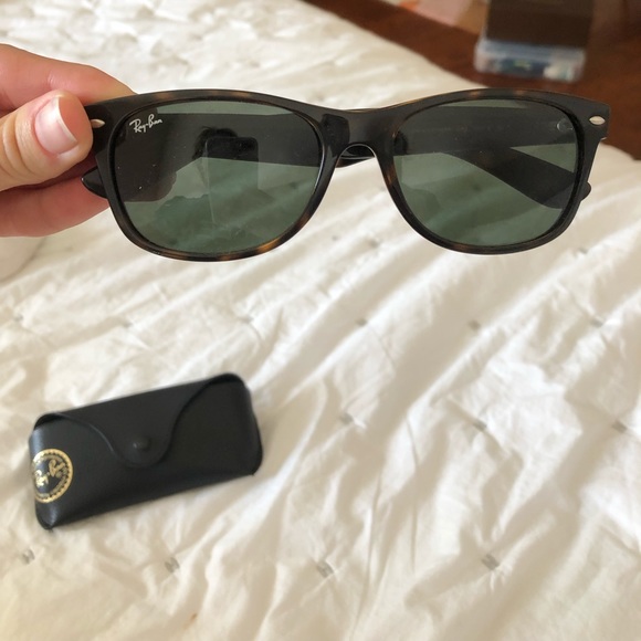 New Wayfarer Classic Sunglasses Men’s - Picture 2 of 5